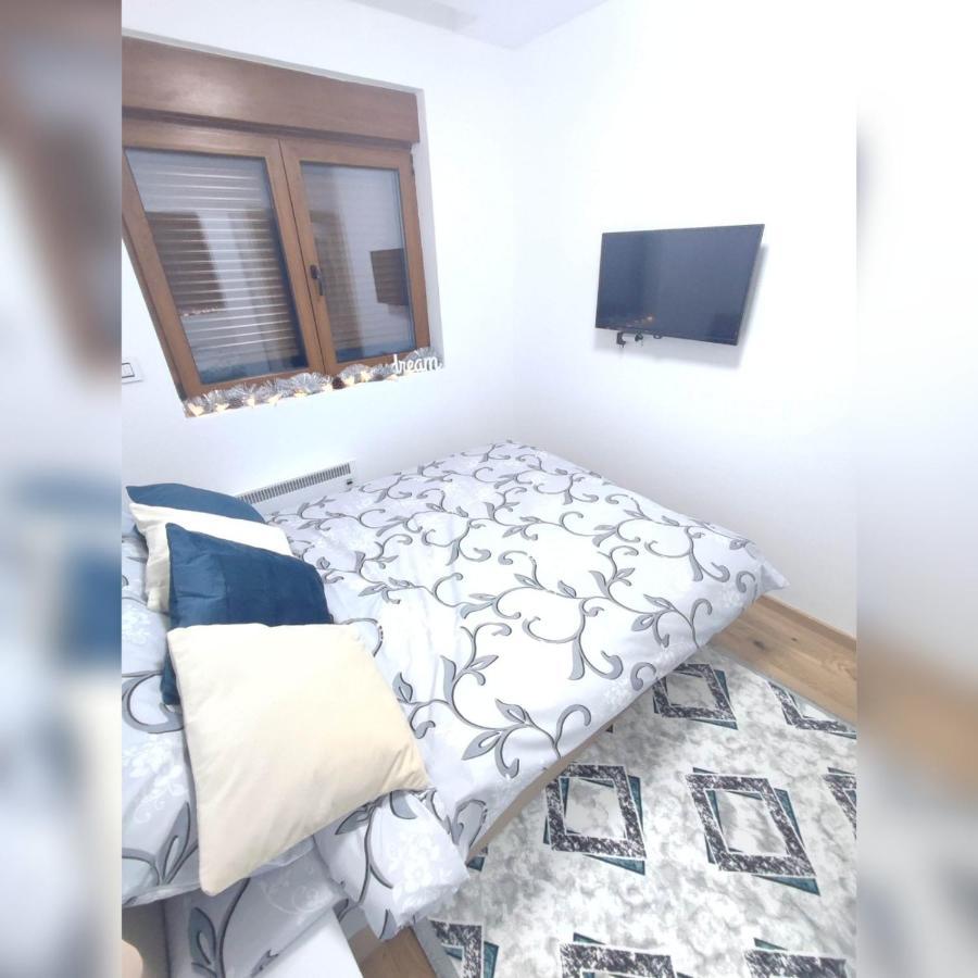 Gold Apartman, Vila Katalina 2 ซลาตีบอร์ ภายนอก รูปภาพ